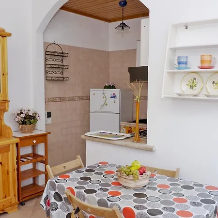 Villetta Arco Dei Garofani In Baia Verde By Nonsolomare Vacanze Srlu Holiday home *